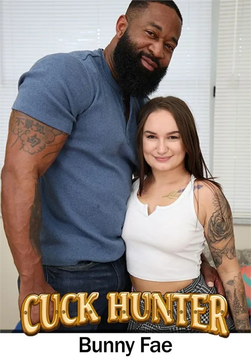 Bunny Fae, una guapa adolescente tatuada, se monta en la polla negra de su profesor particular